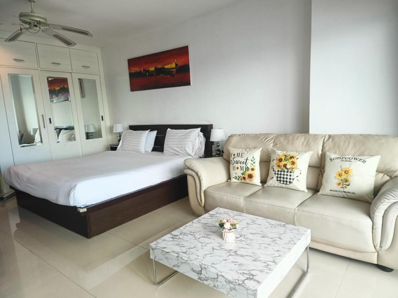 View Talay 6 By Honey Appartement